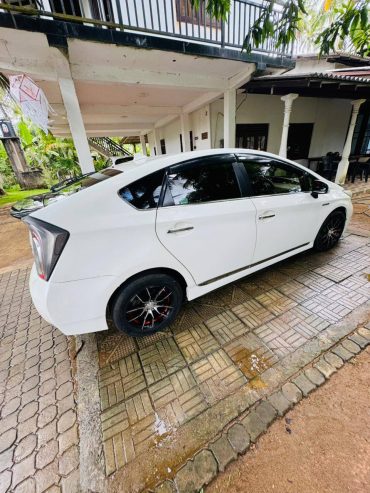 Prius 3 for sale in beliaththa